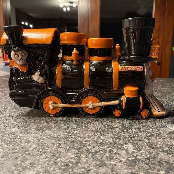 Boney Bunch from Yankee Candle 2013 Boneshaker Train lights up - new - Picture 7 of 9